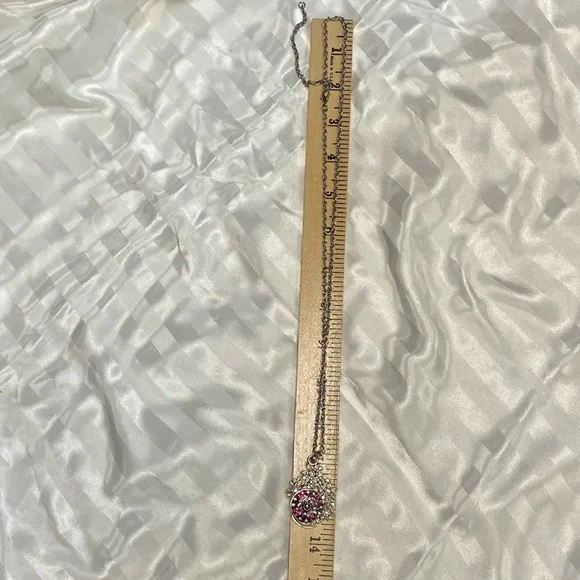 Snap Necklace of silver tone metal & clear stones on silver double linked chain - Picture 2 of 5